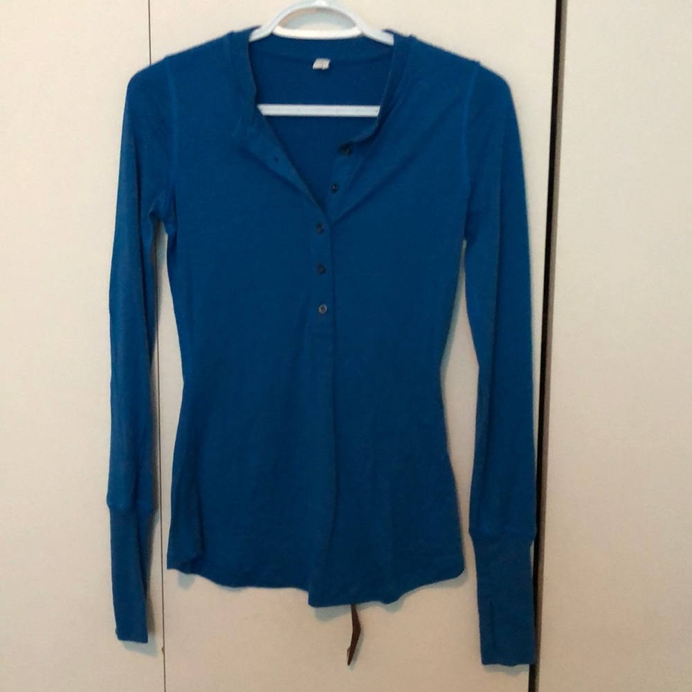 Lululemon Fitted Shirt